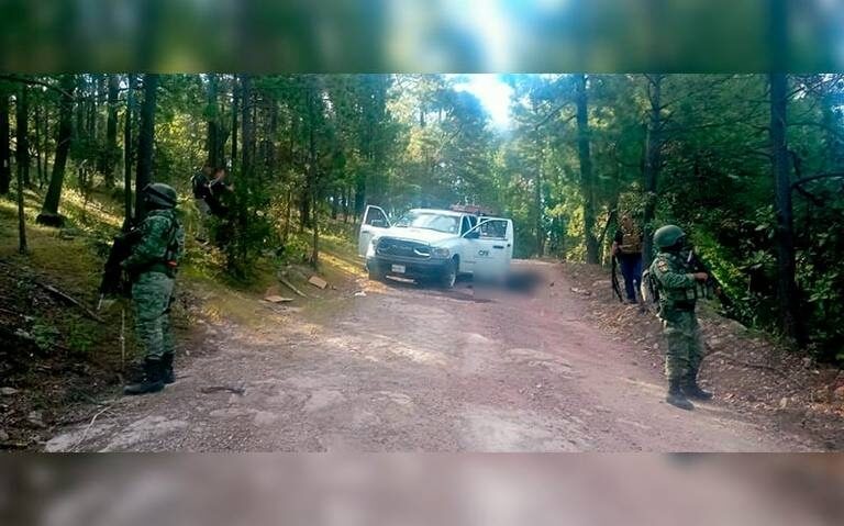 Encuentran a Cinco Personas Sin Vida en una Camioneta Robada de la CFE en Guadalupe y Calvo.