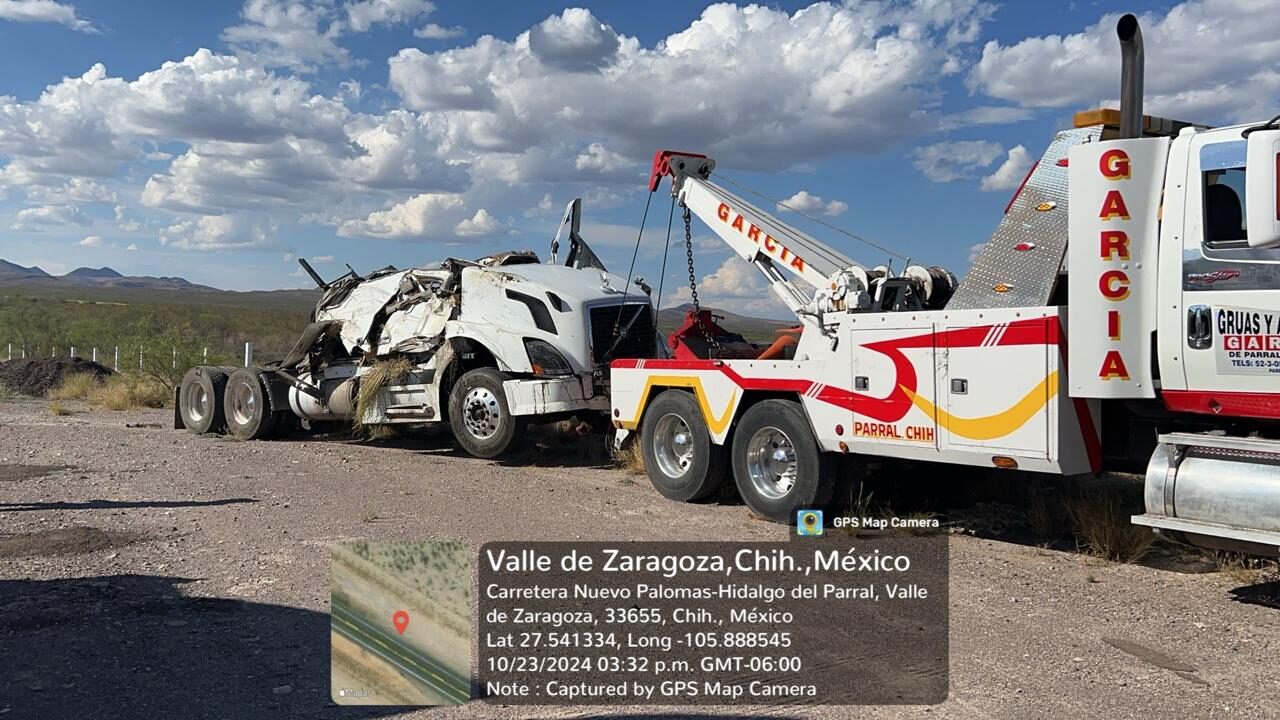 Volcadura de camión en la carretera Palomas – Parral; Servicios de rescate en proceso.