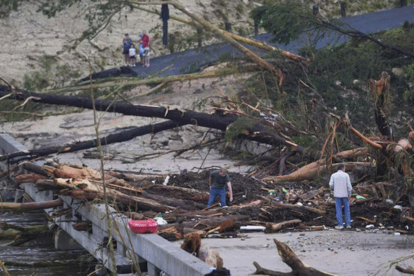 Más de 100 muertos por inundaciones en Texas; el condado de Kerr, el más afectado